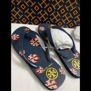 NEW Tory Burch Flip Flop Navy Sandals. Size 8M